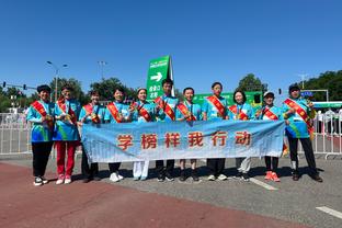 场地自行车女子凯林赛 中国选手王丽娟、张琳茵分获银牌和铜牌